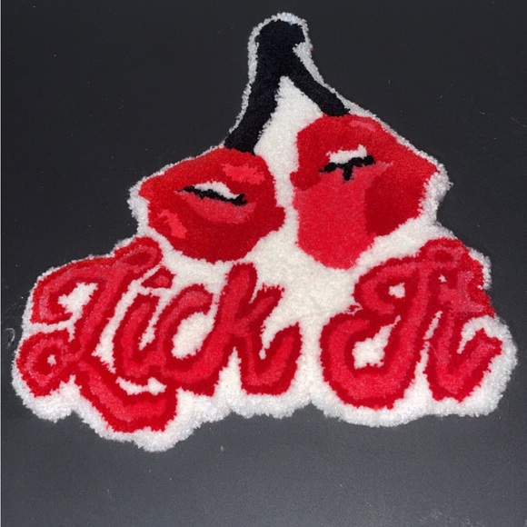 Customs - Picture 6 of 9